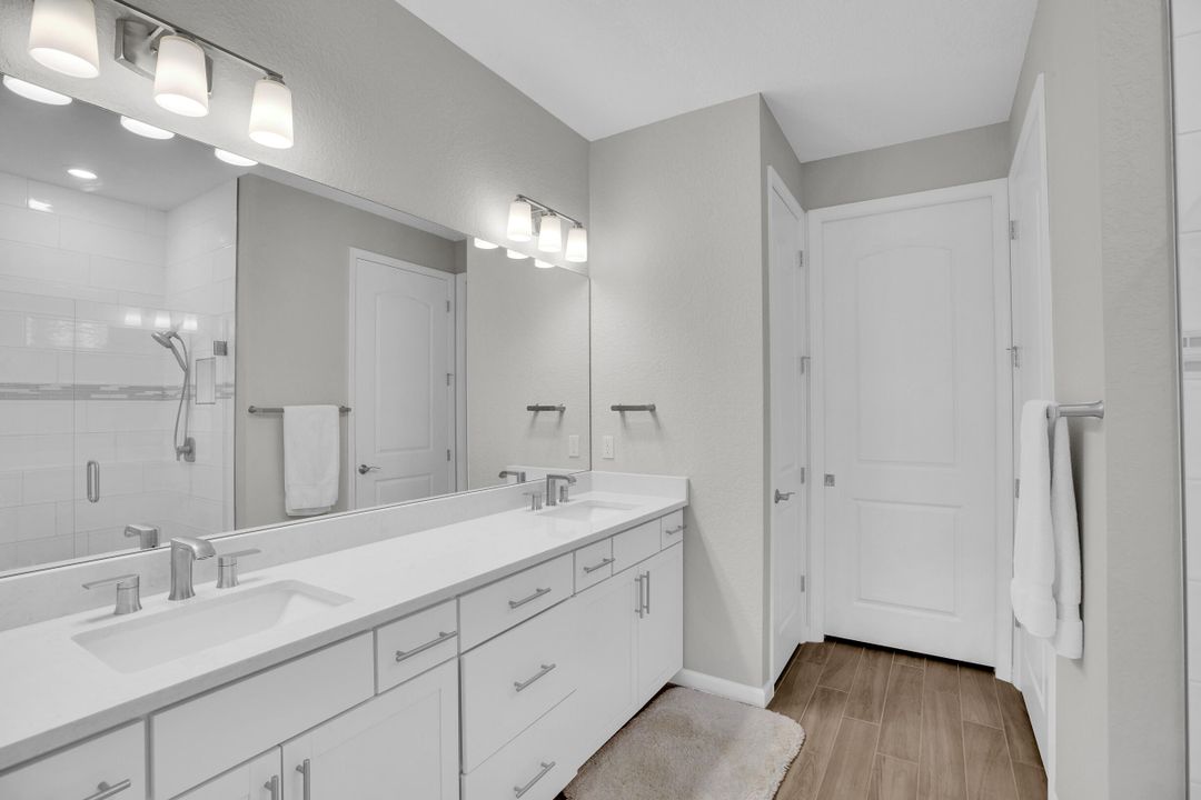 For Sale: $465,000 (2 beds, 2 baths, 1577 Square Feet)