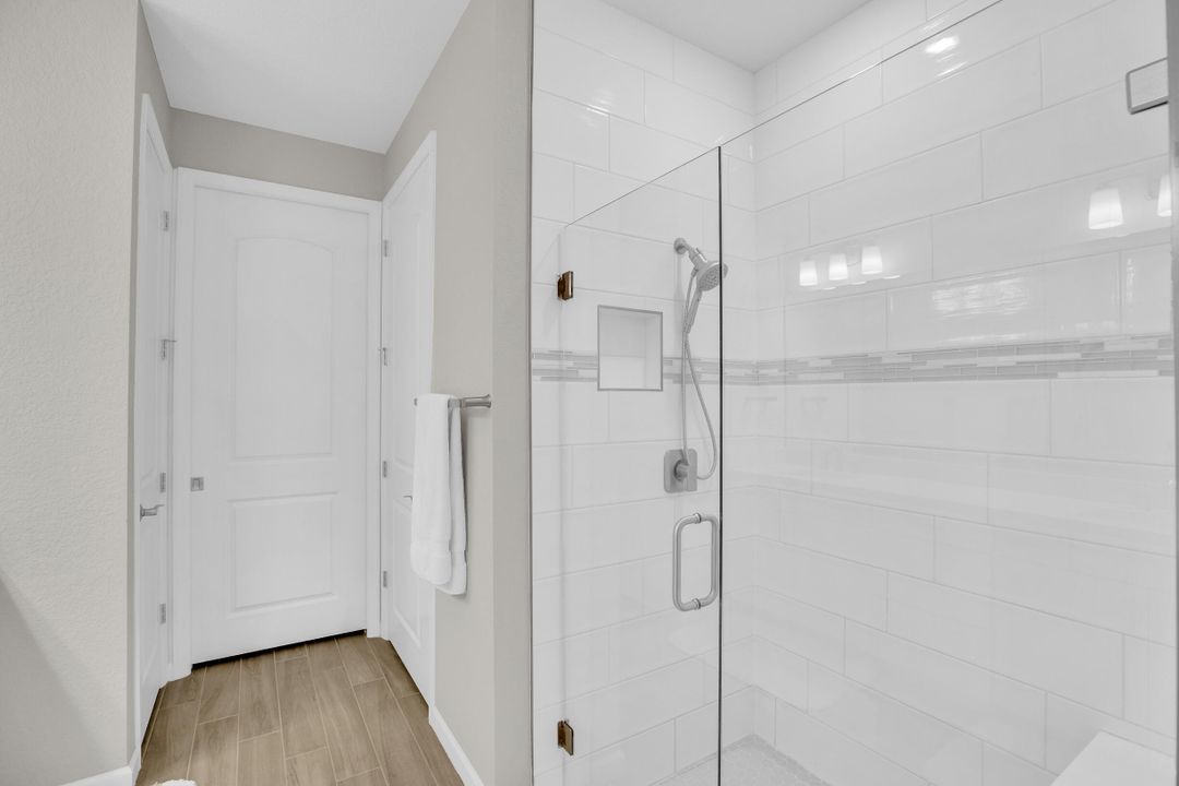 For Sale: $465,000 (2 beds, 2 baths, 1577 Square Feet)