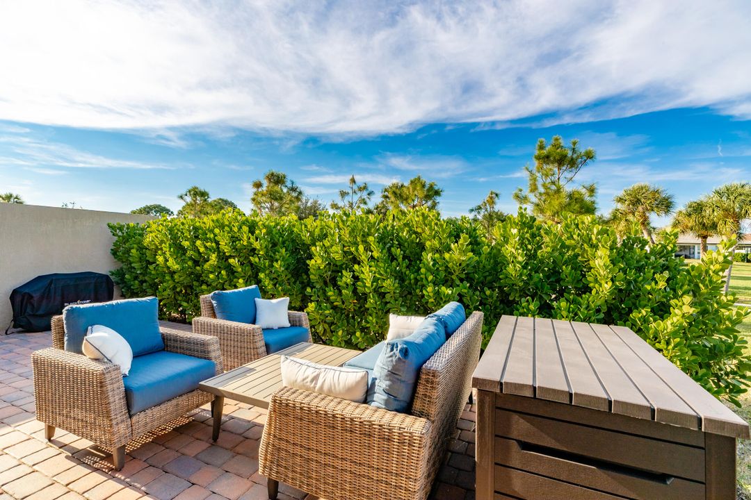 For Sale: $465,000 (2 beds, 2 baths, 1577 Square Feet)