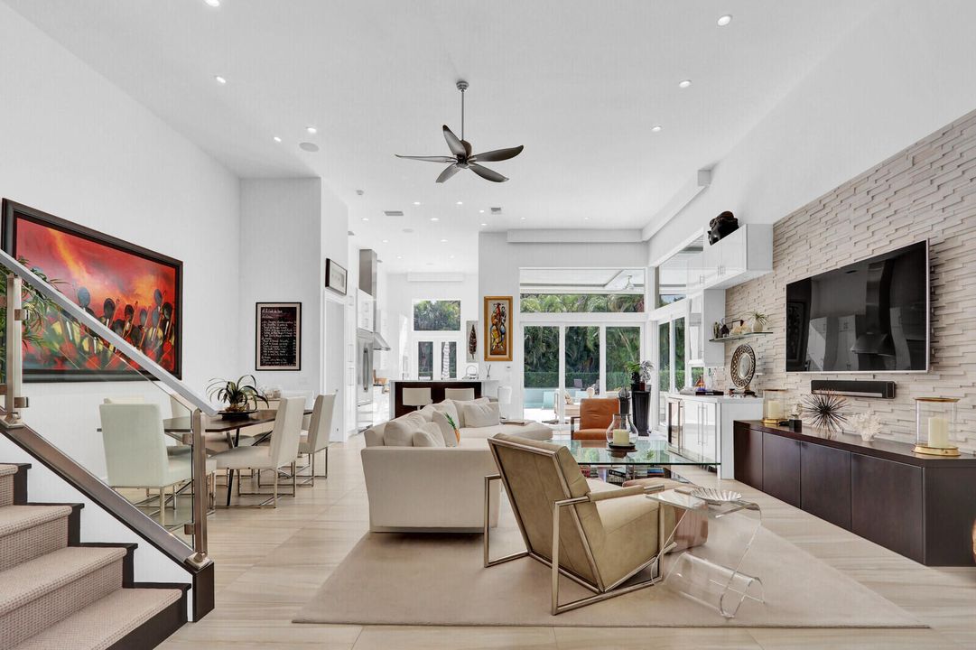 For Sale: $3,595,000 (3 beds, 4 baths, 2616 Square Feet)