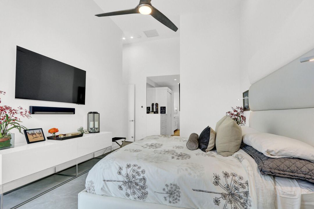 For Sale: $3,595,000 (3 beds, 4 baths, 2616 Square Feet)