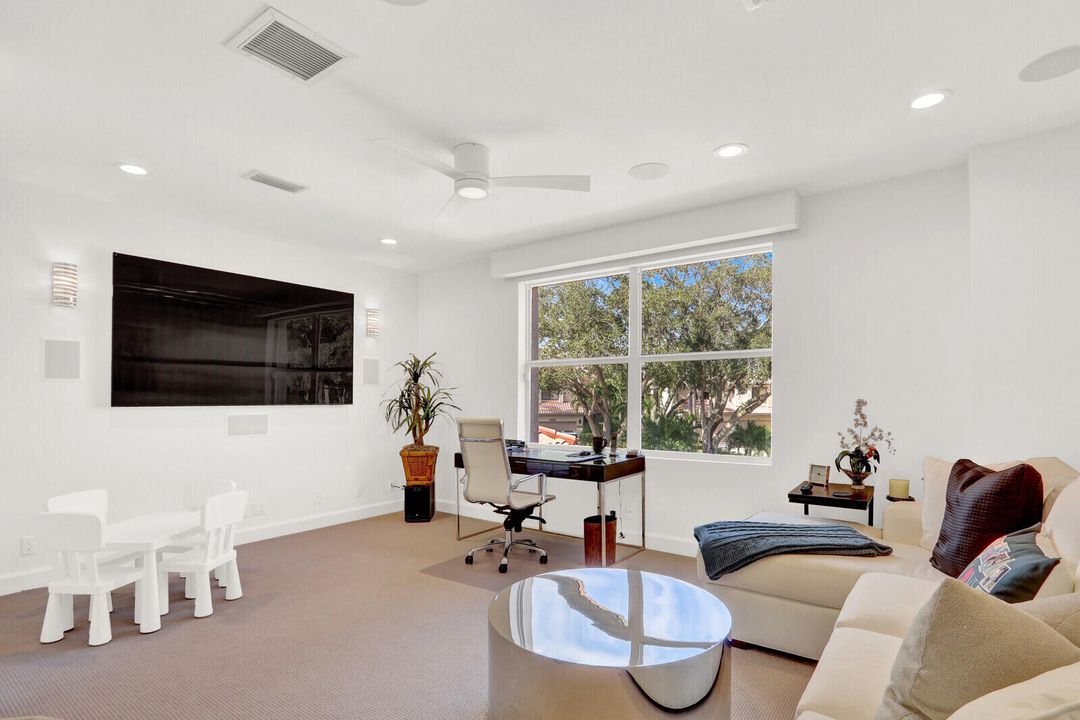 For Sale: $3,595,000 (3 beds, 4 baths, 2616 Square Feet)