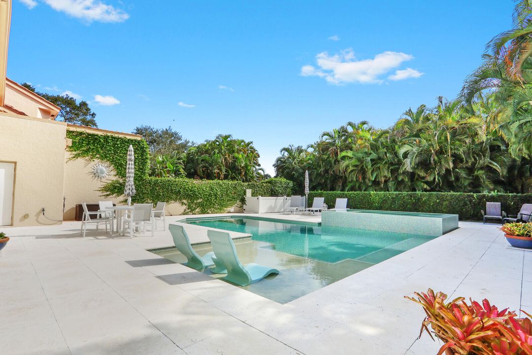 For Sale: $3,595,000 (3 beds, 4 baths, 2616 Square Feet)