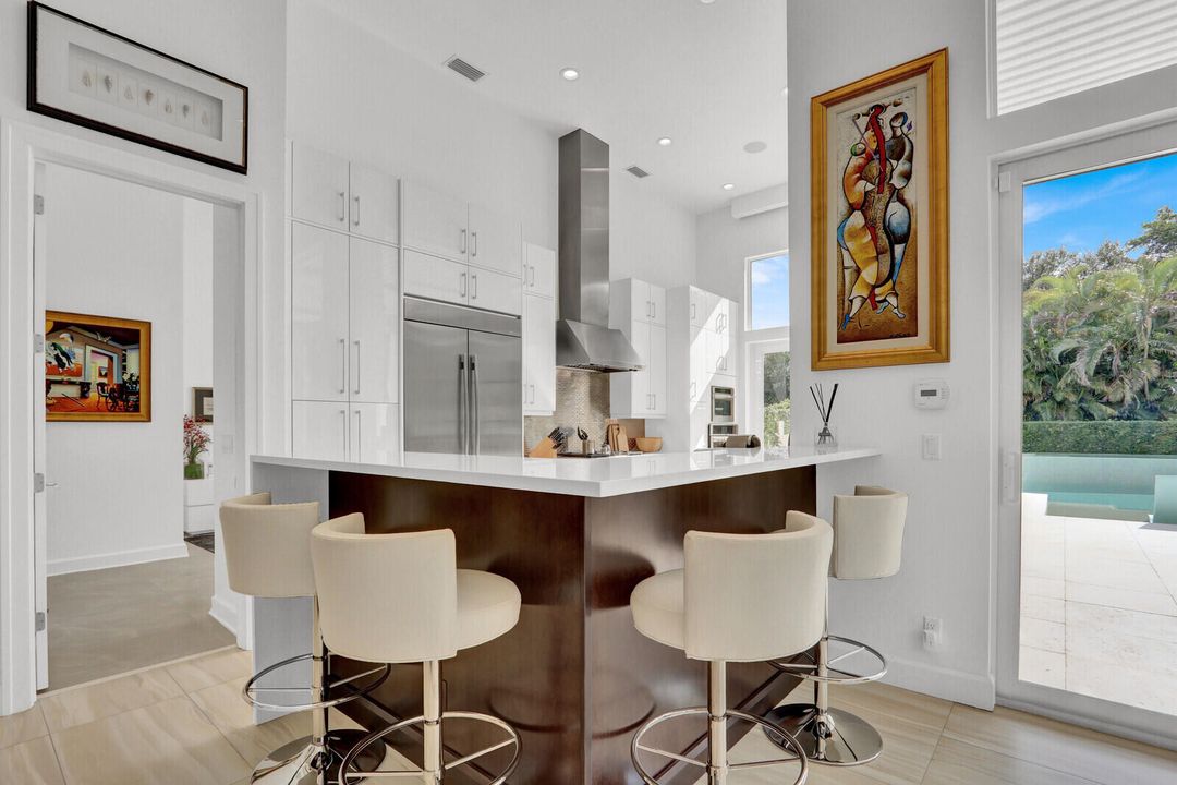 For Sale: $3,595,000 (3 beds, 4 baths, 2616 Square Feet)