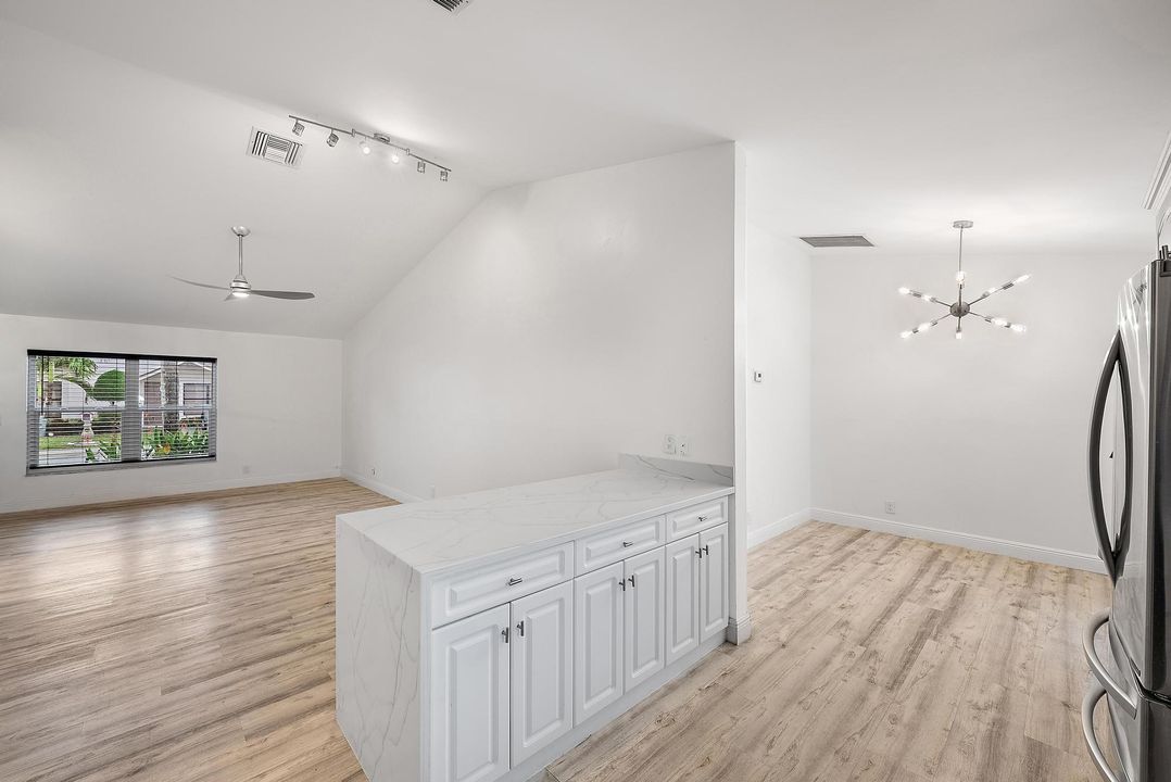 En Renta: $3,300 (3 camas, 2 baños, 1428 Pies cuadrados)