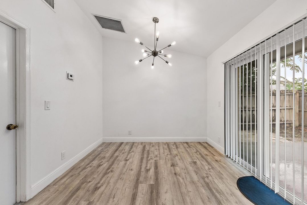 En Renta: $3,300 (3 camas, 2 baños, 1428 Pies cuadrados)