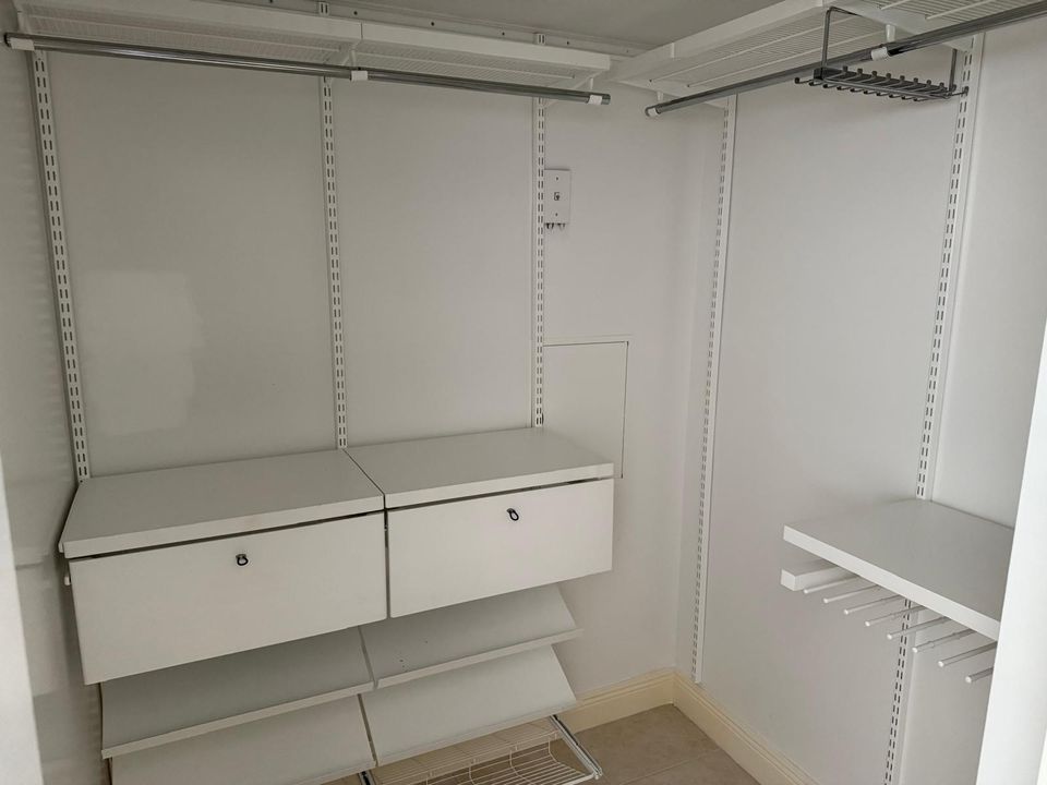 En Venta: $365,000 (2 camas, 2 baños, 1042 Pies cuadrados)