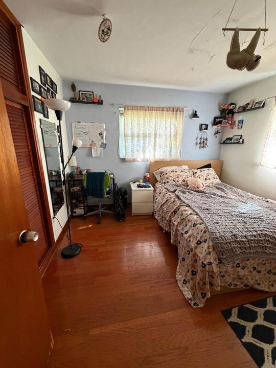 На продажу: $450,000 (3 спален, 2 ванн, 1040 Квадратных фут)