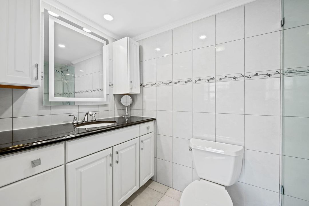 For Sale: $274,000 (2 beds, 2 baths, 1190 Square Feet)