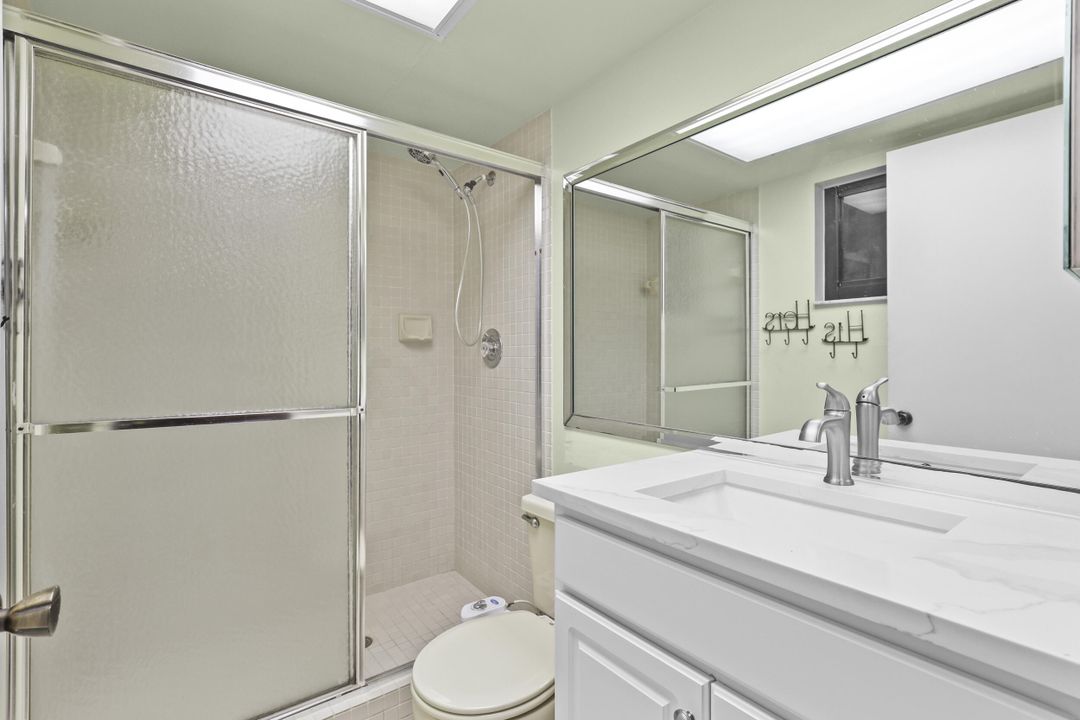 На продажу: $219,000 (2 спален, 2 ванн, 1050 Квадратных фут)