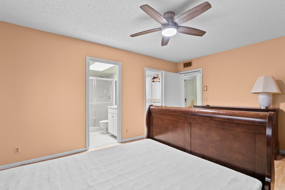 На продажу: $219,000 (2 спален, 2 ванн, 1050 Квадратных фут)