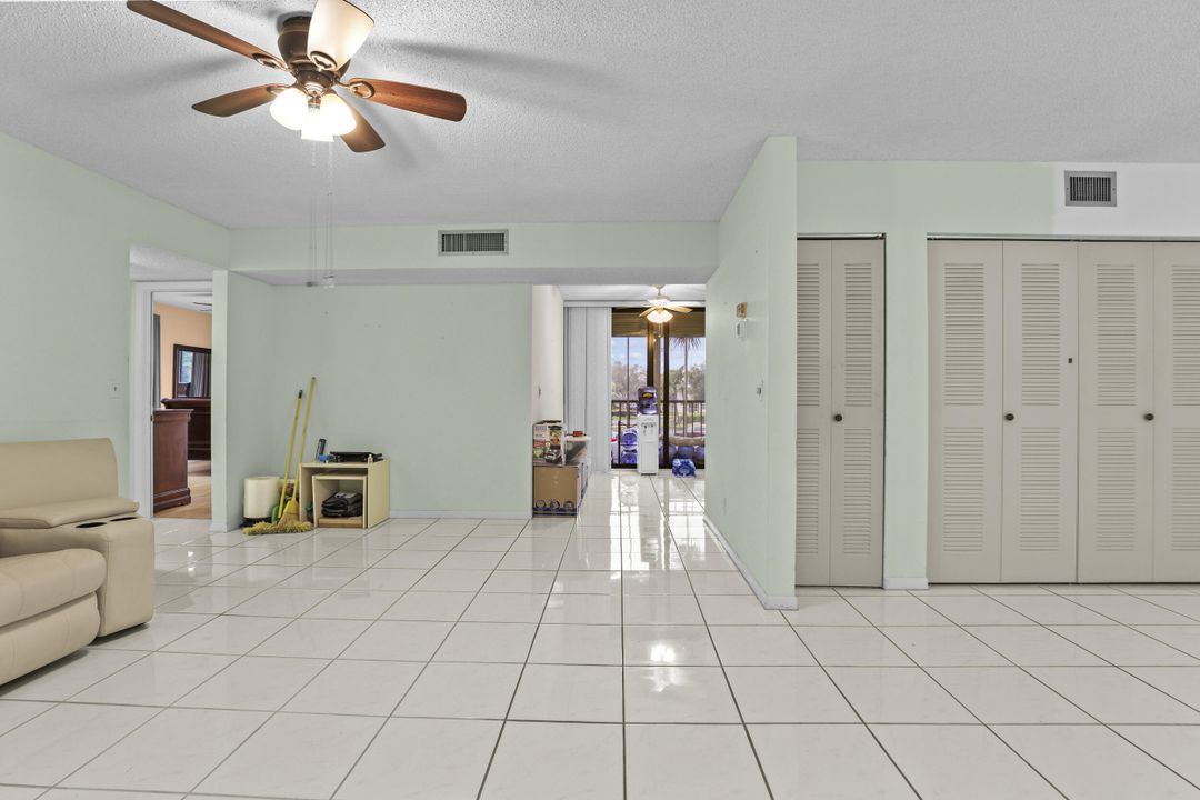 На продажу: $219,000 (2 спален, 2 ванн, 1050 Квадратных фут)