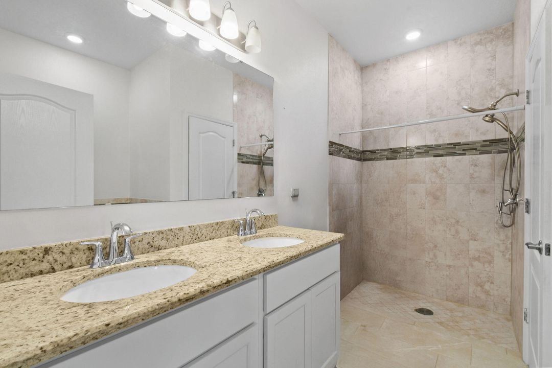 En Venta: $479,000 (3 camas, 2 baños, 1985 Pies cuadrados)