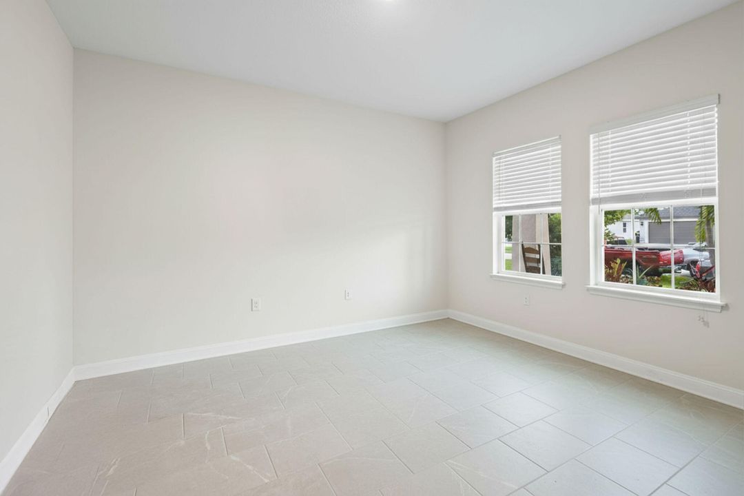 En Venta: $479,000 (3 camas, 2 baños, 1985 Pies cuadrados)