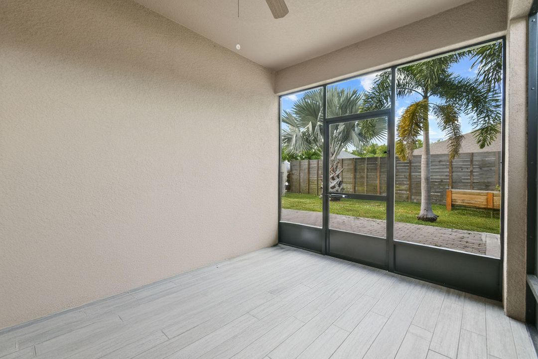 En Venta: $479,000 (3 camas, 2 baños, 1985 Pies cuadrados)