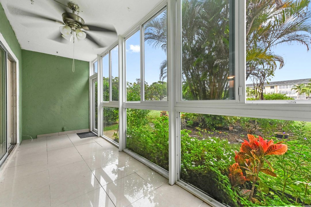 待售: $150,000 (2 贝兹, 2 浴室, 940 平方英尺)