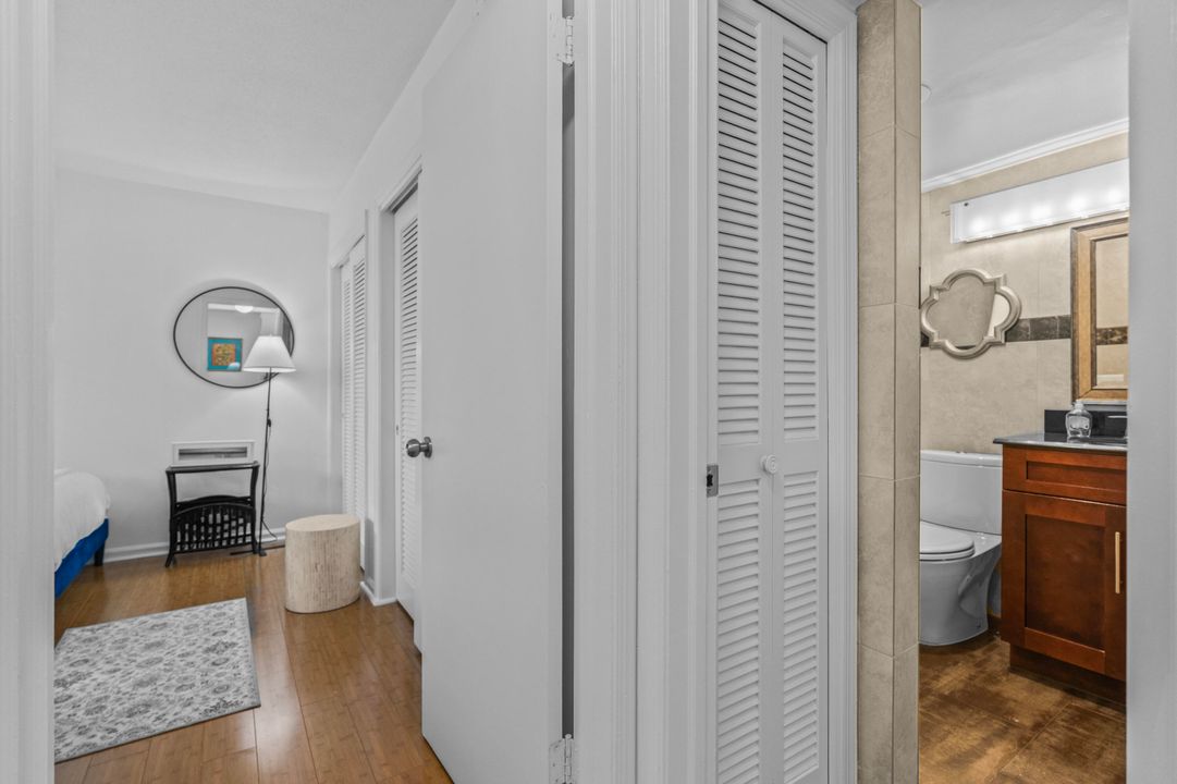 出租: $3,000 (2 贝兹, 2 浴室, 1056 平方英尺)