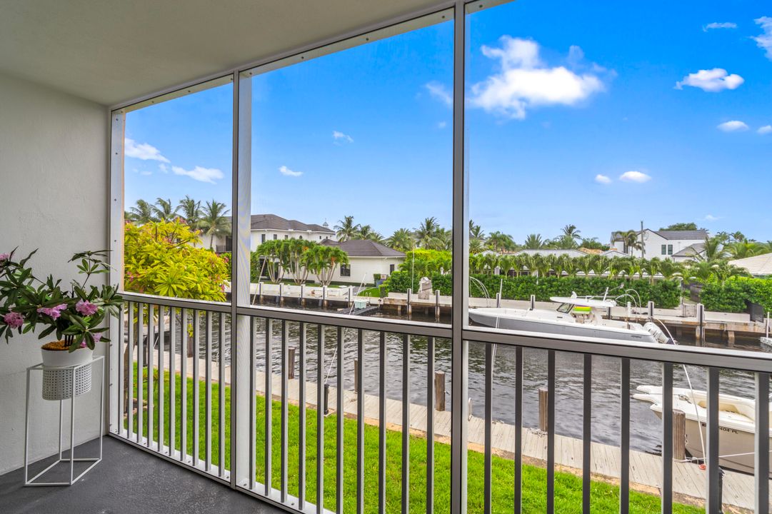 出租: $3,000 (2 贝兹, 2 浴室, 1056 平方英尺)