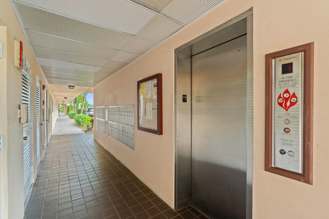 出租: $3,000 (2 贝兹, 2 浴室, 1056 平方英尺)