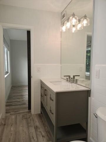 出租: $1,850 (1 贝兹, 1 浴室, 800 平方英尺)