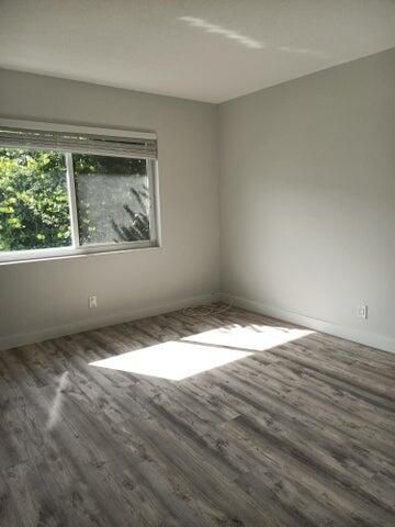 出租: $1,850 (1 贝兹, 1 浴室, 800 平方英尺)