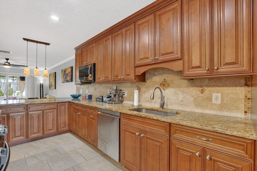 En Venta: $210,000 (2 camas, 1 baños, 982 Pies cuadrados)