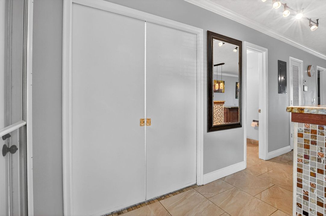 En Venta: $210,000 (2 camas, 1 baños, 982 Pies cuadrados)