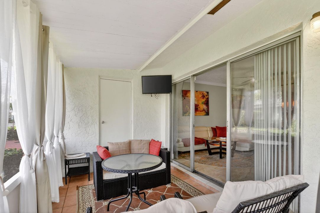 En Venta: $210,000 (2 camas, 1 baños, 982 Pies cuadrados)