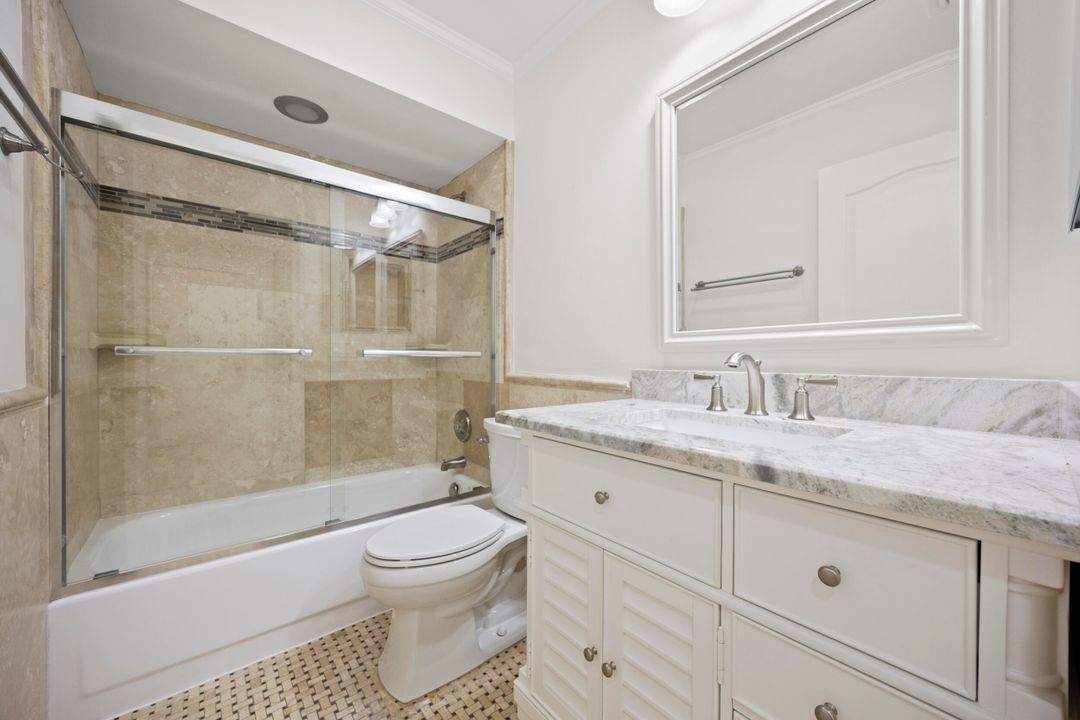 En Venta: $1,125,000 (3 camas, 2 baños, 2003 Pies cuadrados)