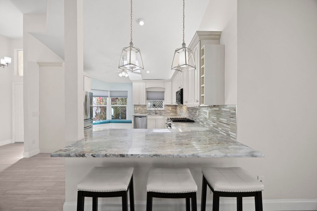 En Venta: $1,125,000 (3 camas, 2 baños, 2003 Pies cuadrados)