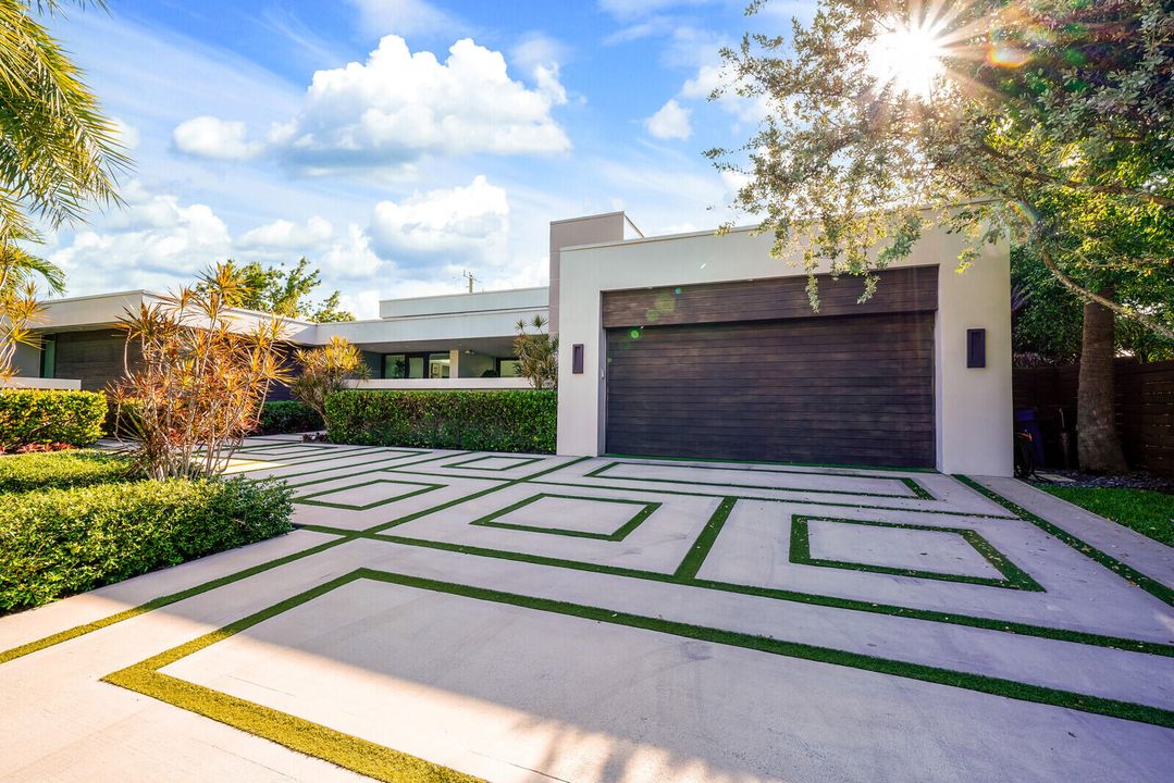 For Rent: $14,000 (4 beds, 4 baths, 3770 Square Feet)