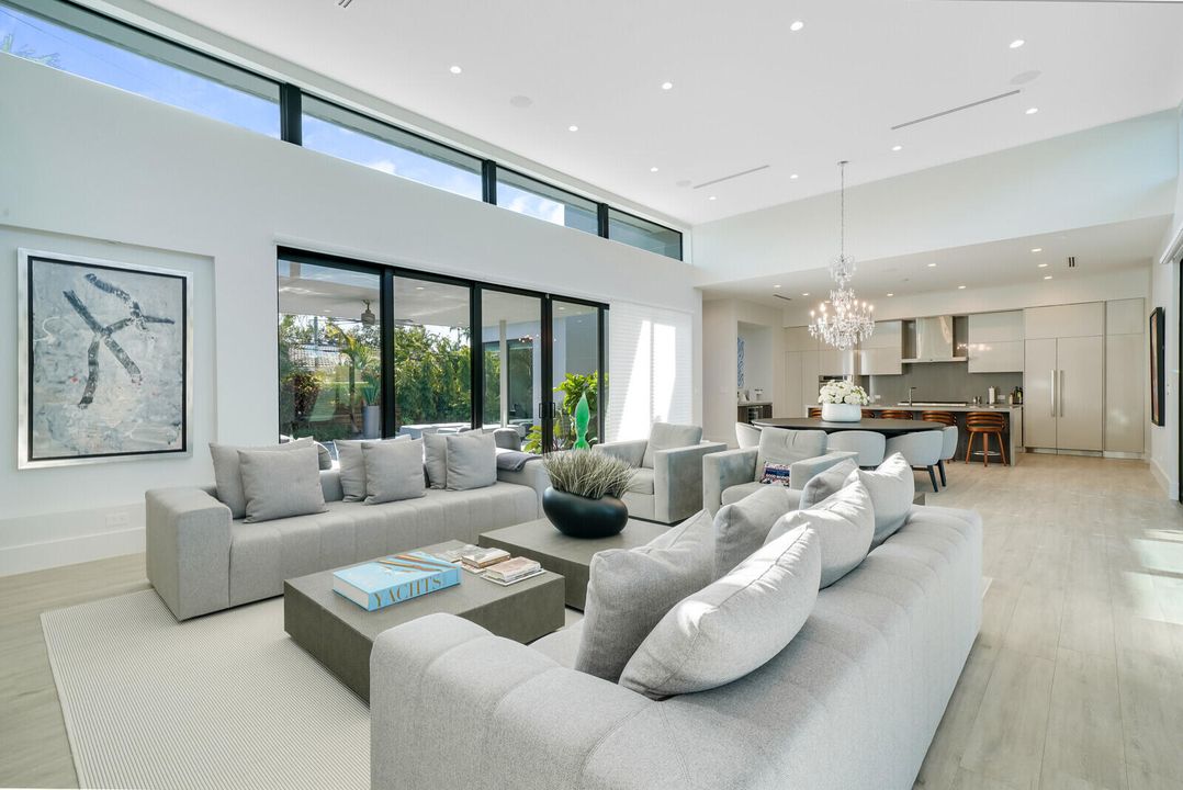 For Rent: $14,000 (4 beds, 4 baths, 3770 Square Feet)