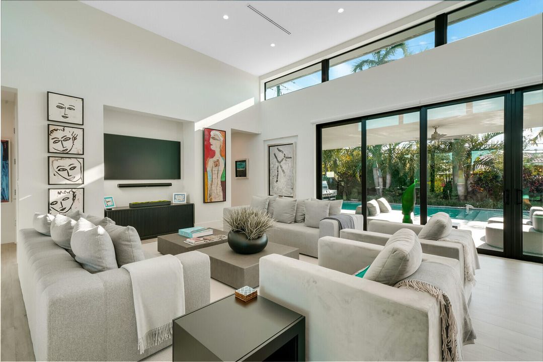 For Rent: $14,000 (4 beds, 4 baths, 3770 Square Feet)