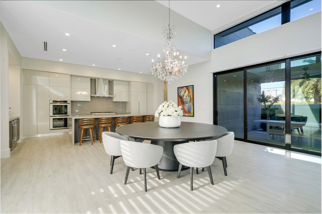 For Rent: $14,000 (4 beds, 4 baths, 3770 Square Feet)