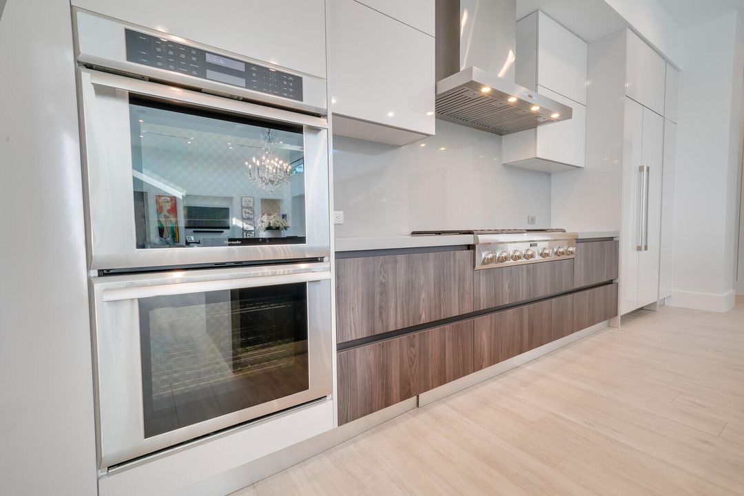 For Rent: $14,000 (4 beds, 4 baths, 3770 Square Feet)