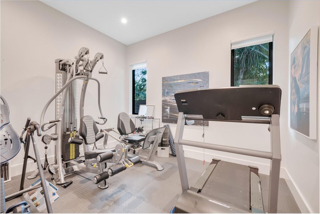 For Rent: $14,000 (4 beds, 4 baths, 3770 Square Feet)