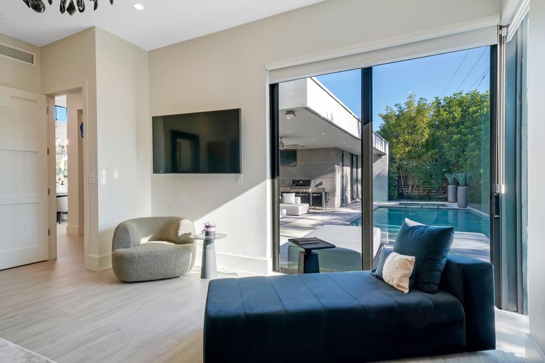 For Rent: $14,000 (4 beds, 4 baths, 3770 Square Feet)