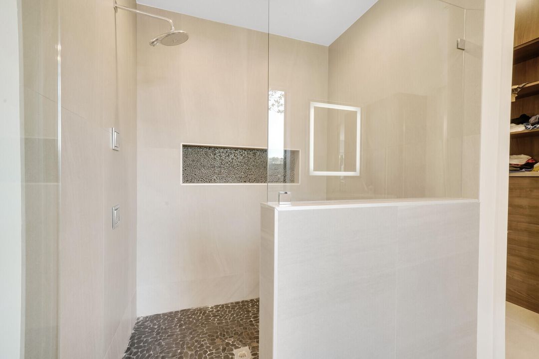 For Rent: $14,000 (4 beds, 4 baths, 3770 Square Feet)