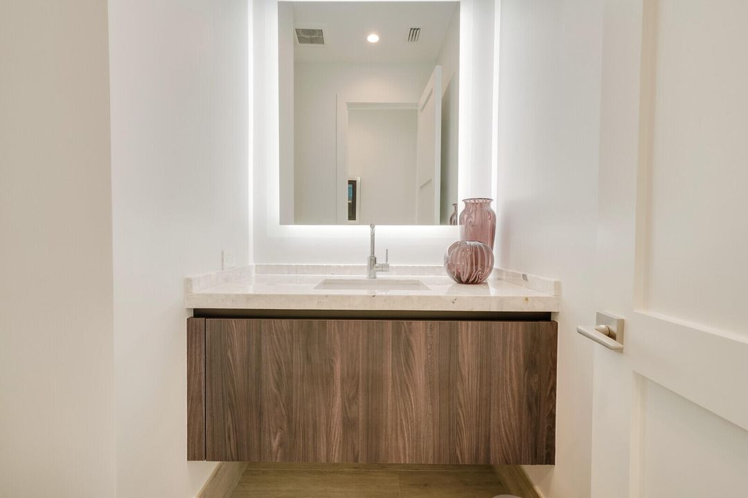 For Rent: $14,000 (4 beds, 4 baths, 3770 Square Feet)