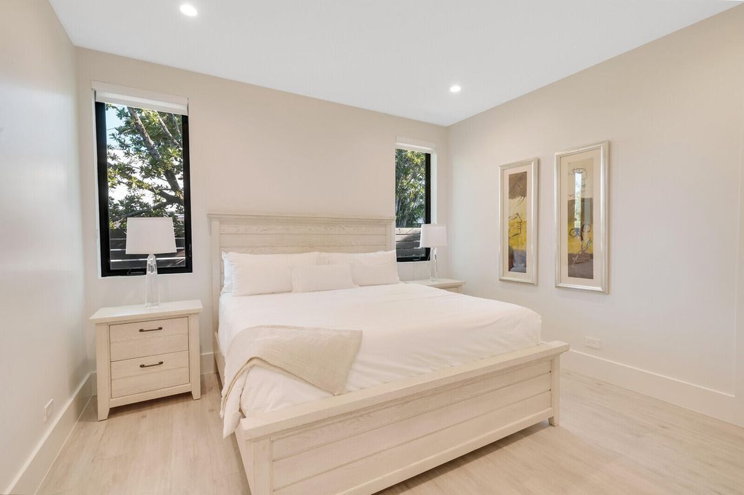 For Rent: $14,000 (4 beds, 4 baths, 3770 Square Feet)