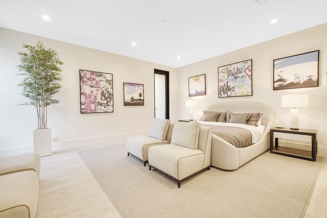 For Rent: $14,000 (4 beds, 4 baths, 3770 Square Feet)