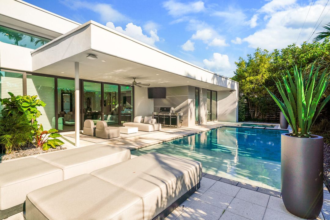 For Rent: $14,000 (4 beds, 4 baths, 3770 Square Feet)