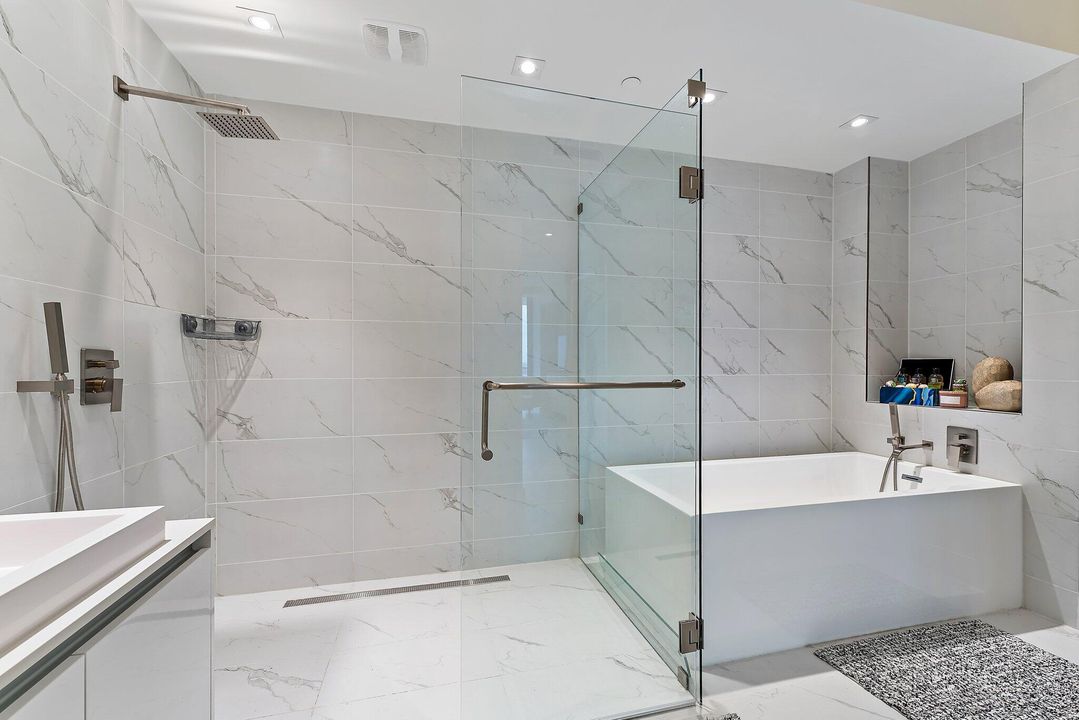 For Rent: $20,000 (2 beds, 2 baths, 1620 Square Feet)