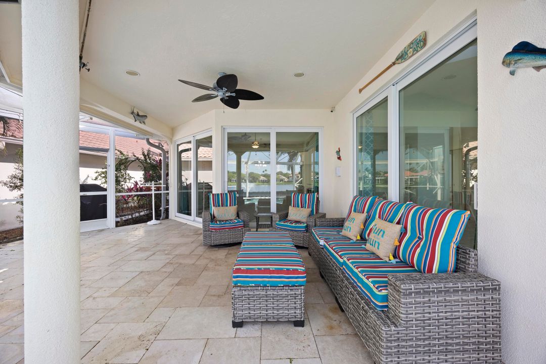 En Venta: $1,125,000 (3 camas, 2 baños, 2003 Pies cuadrados)