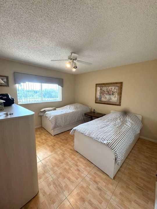 В аренду: $1,700 (2 спален, 2 ванн, 1330 Квадратных фут)