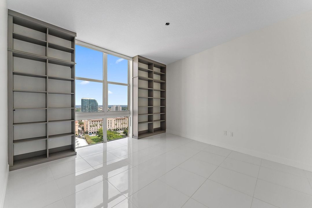 На продажу: $879,000 (2 спален, 2 ванн, 1205 Квадратных фут)