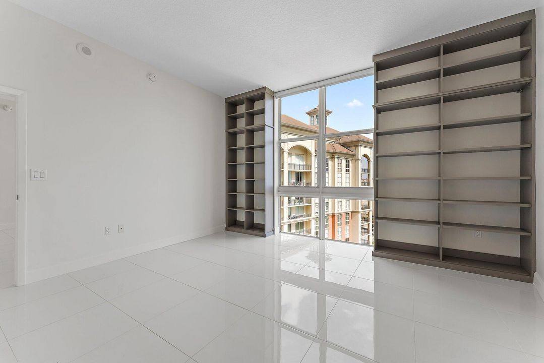 На продажу: $879,000 (2 спален, 2 ванн, 1205 Квадратных фут)