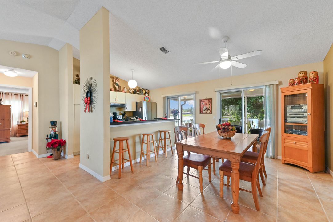 For Sale: $379,900 (3 beds, 2 baths, 1358 Square Feet)