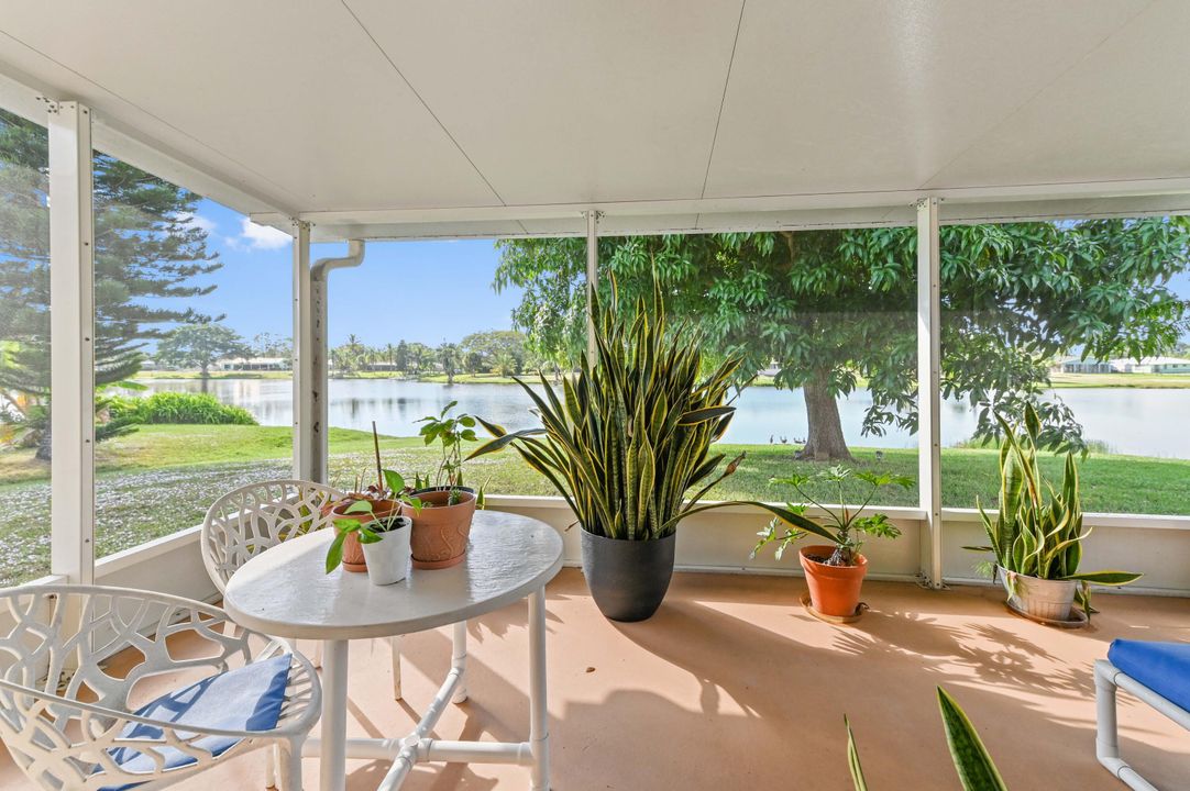 For Sale: $379,900 (3 beds, 2 baths, 1358 Square Feet)