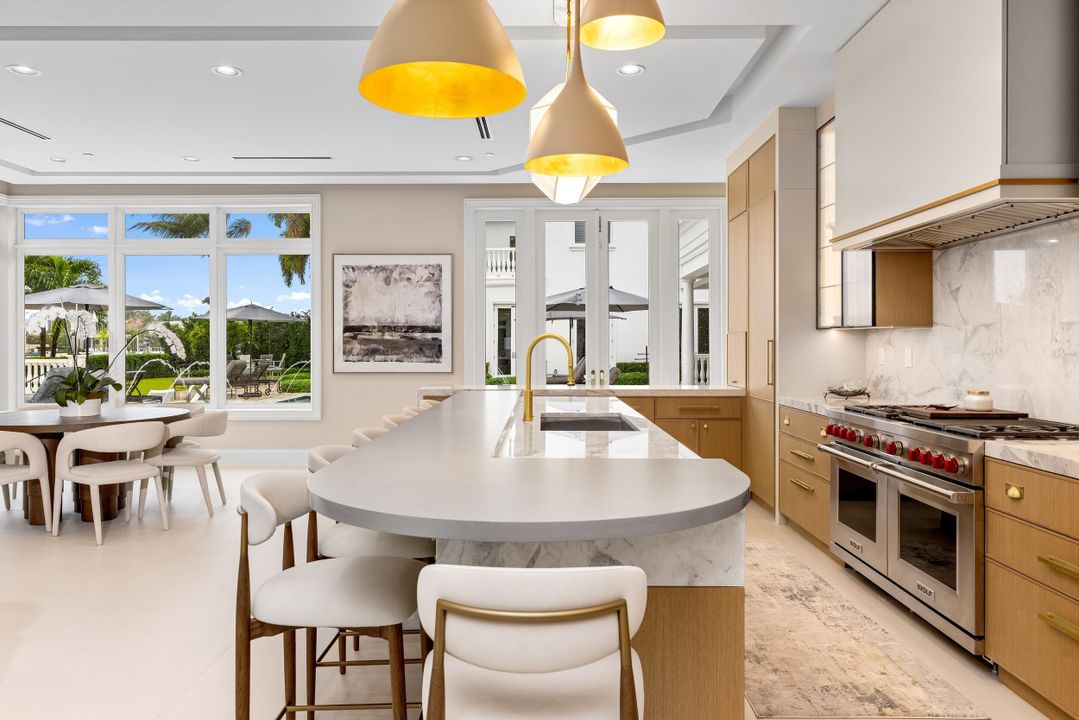 На продажу: $27,500,000 (6 спален, 9 ванн, 12055 Квадратных фут)